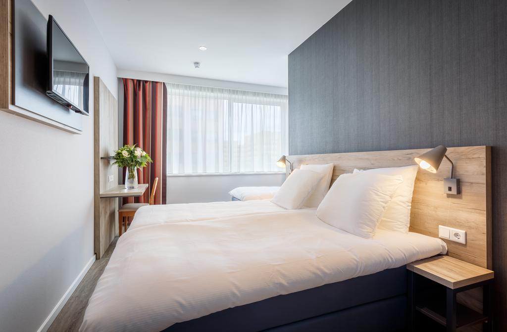 Joy Hotel Амстердам Екстериор снимка