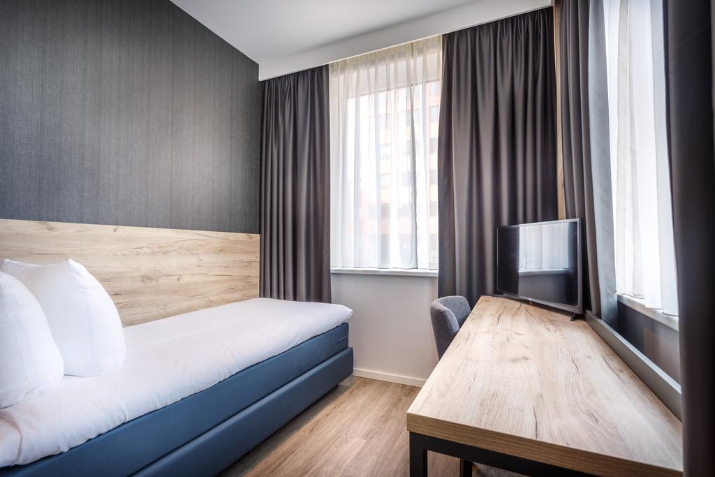 Joy Hotel Амстердам Екстериор снимка
