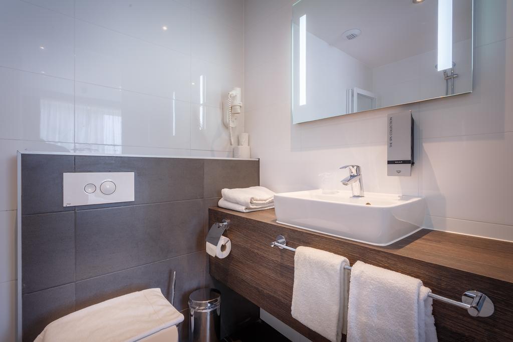 Joy Hotel Амстердам Екстериор снимка